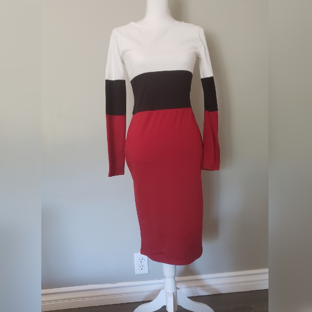 Elegant Tri-Color Dress Size S